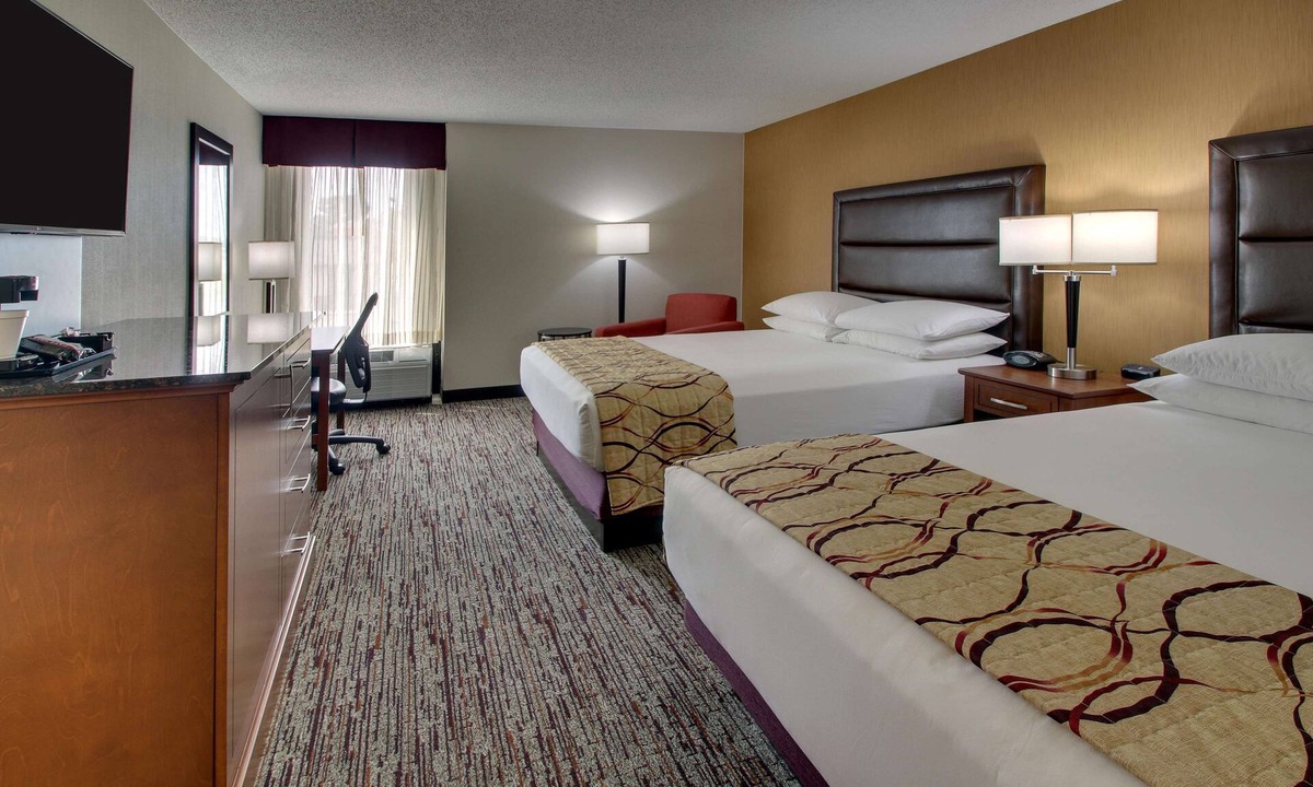 Bowling Green Hotel | Drury Inn & Suites Bowling Green