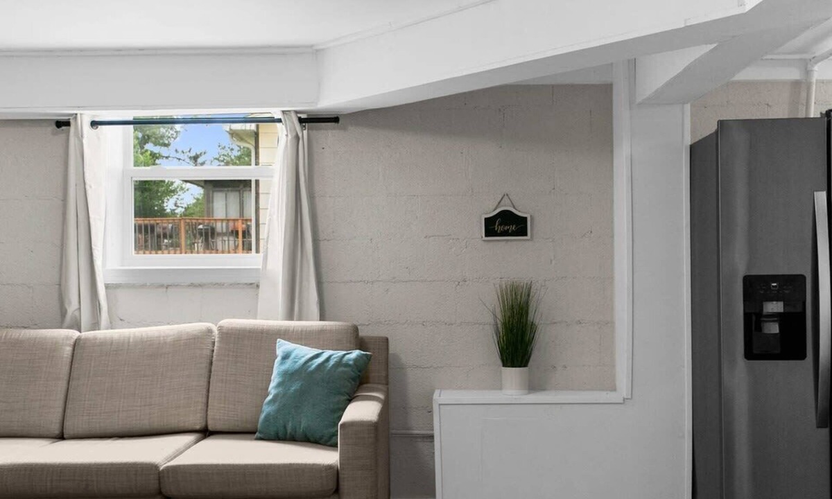 Birmingham House | Dugan Ave Unit B