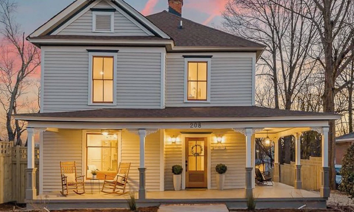 Durham House | Durham Victorian House: 3 En Suite Bedrooms