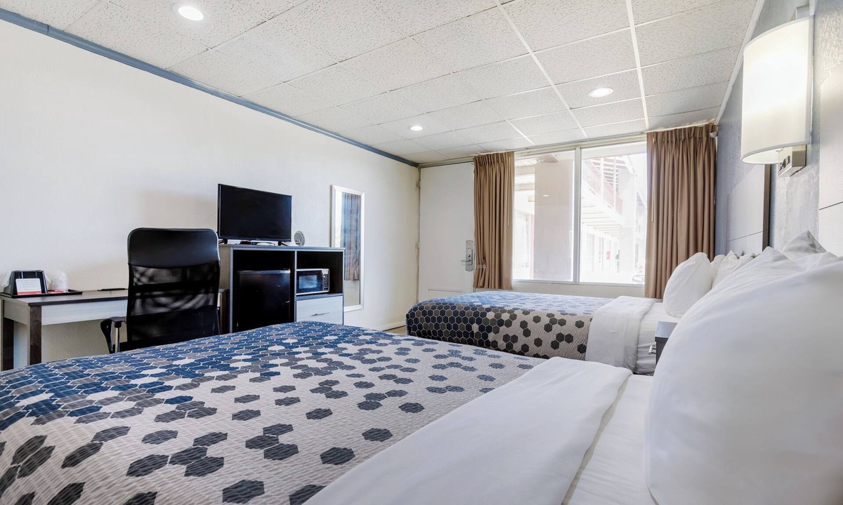 Wytheville Hotel | Edyn Hotel By Townhouse Wytheville US 52