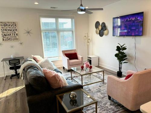 Dunean House | Enjoy the Saddle House with your Furry Friends!