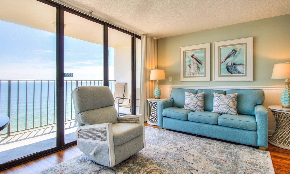 Wilmington Beach Condo | Experience oceanfront bliss in this 2BR retreat at Carolina Beach!