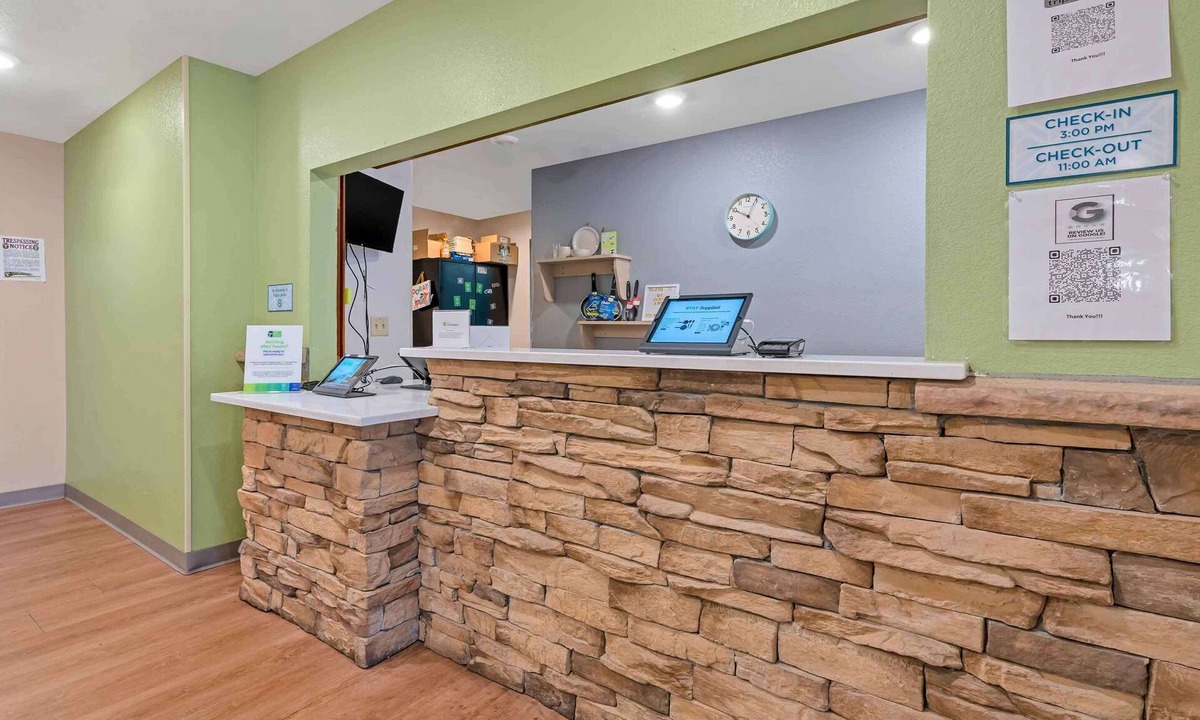 Louisville Hotel | Extended Stay America Select Suites - Louisville - Airport