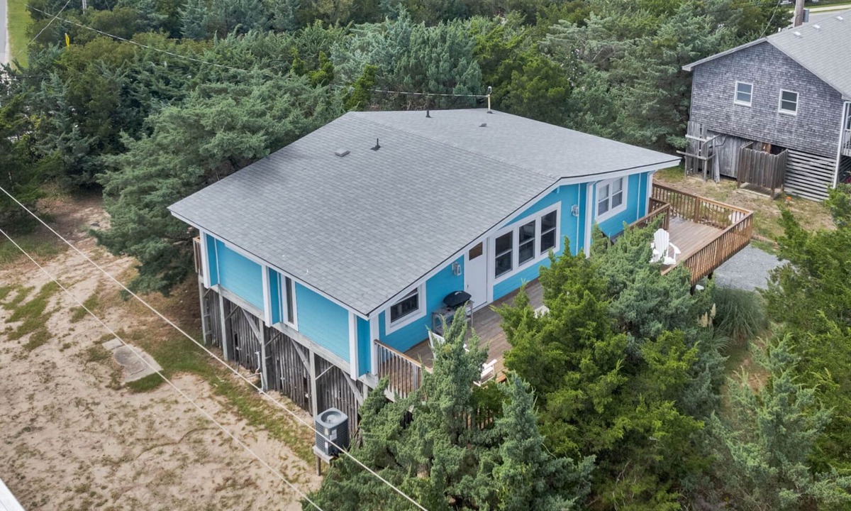 Avon Cottage | Finlandia: 3BR Avon cottage. Dog-friendly - steps from pristine beach!