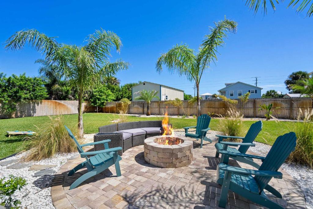 Crescent Beach House | Fire Pit Tropical Oasis Steps to Beach Outdoor Seating