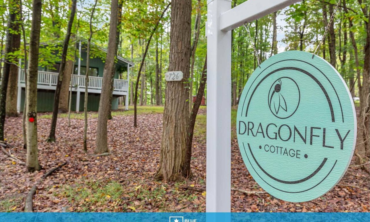 The Woods Cabin | Fireplace, Fire Pit & Resort Amenities