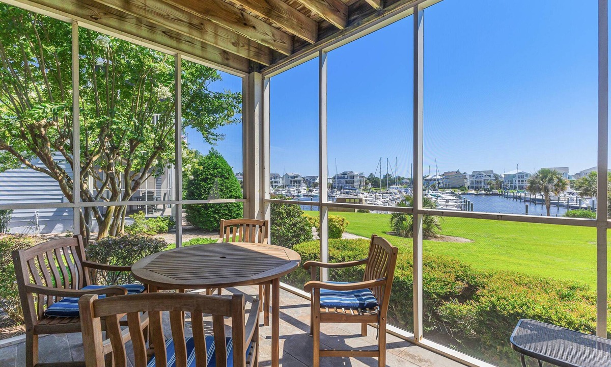 St. James Condo | First Floor Dog Friendly Marina Condo