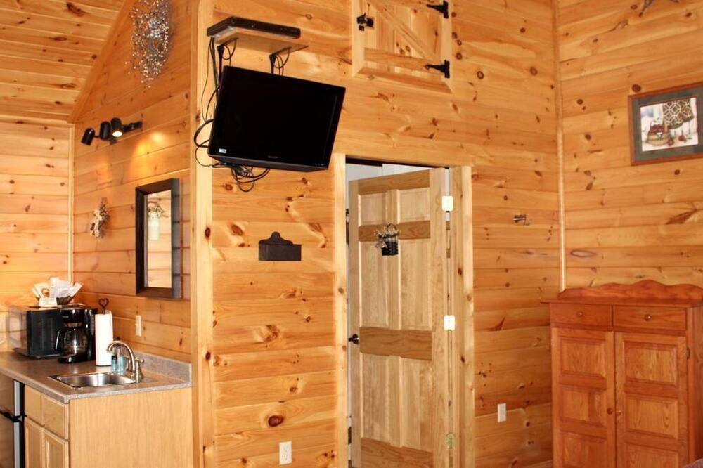 Flintstone Cabin | Flintstone Luxury Cabin for Fun Maryland Getaways
