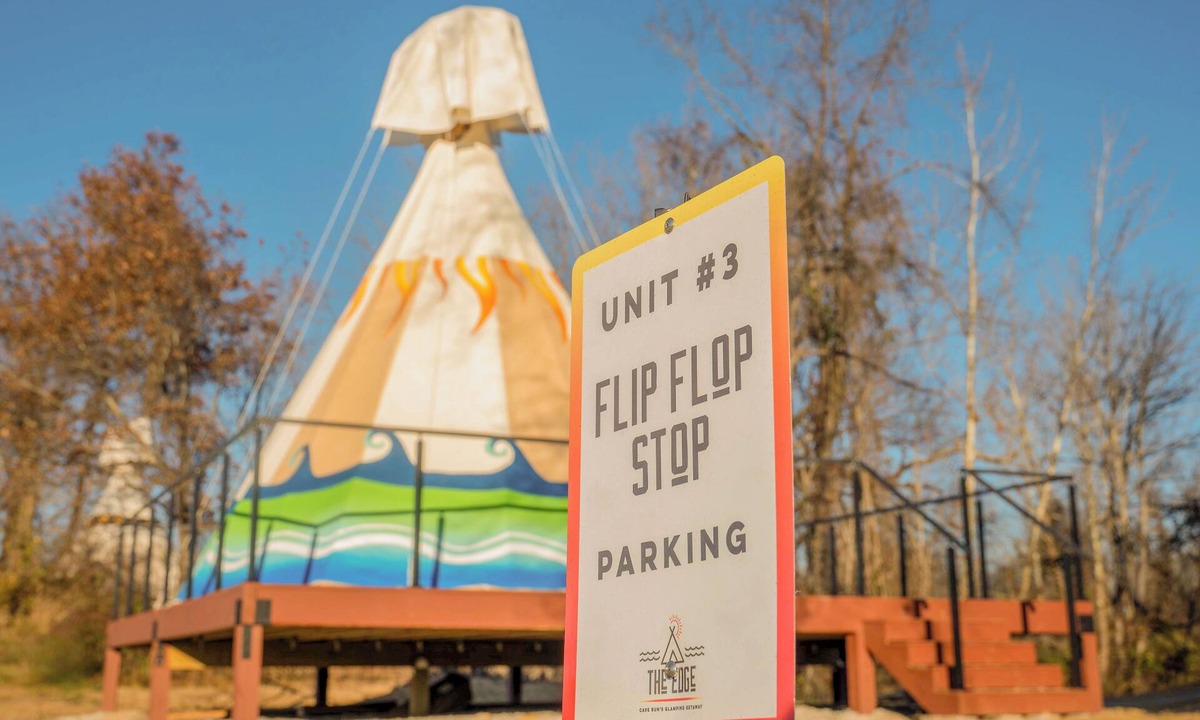 Farmers Resort | Flip Flop Stop Teepee at The Edge—Unique Riverfront Glamping in Salt Lick, KY
