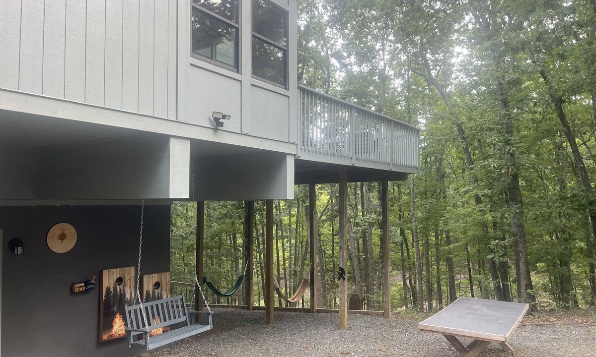 Penhook House | Floating Tree House Near Smith Mountain Lake – Serene & Cozy