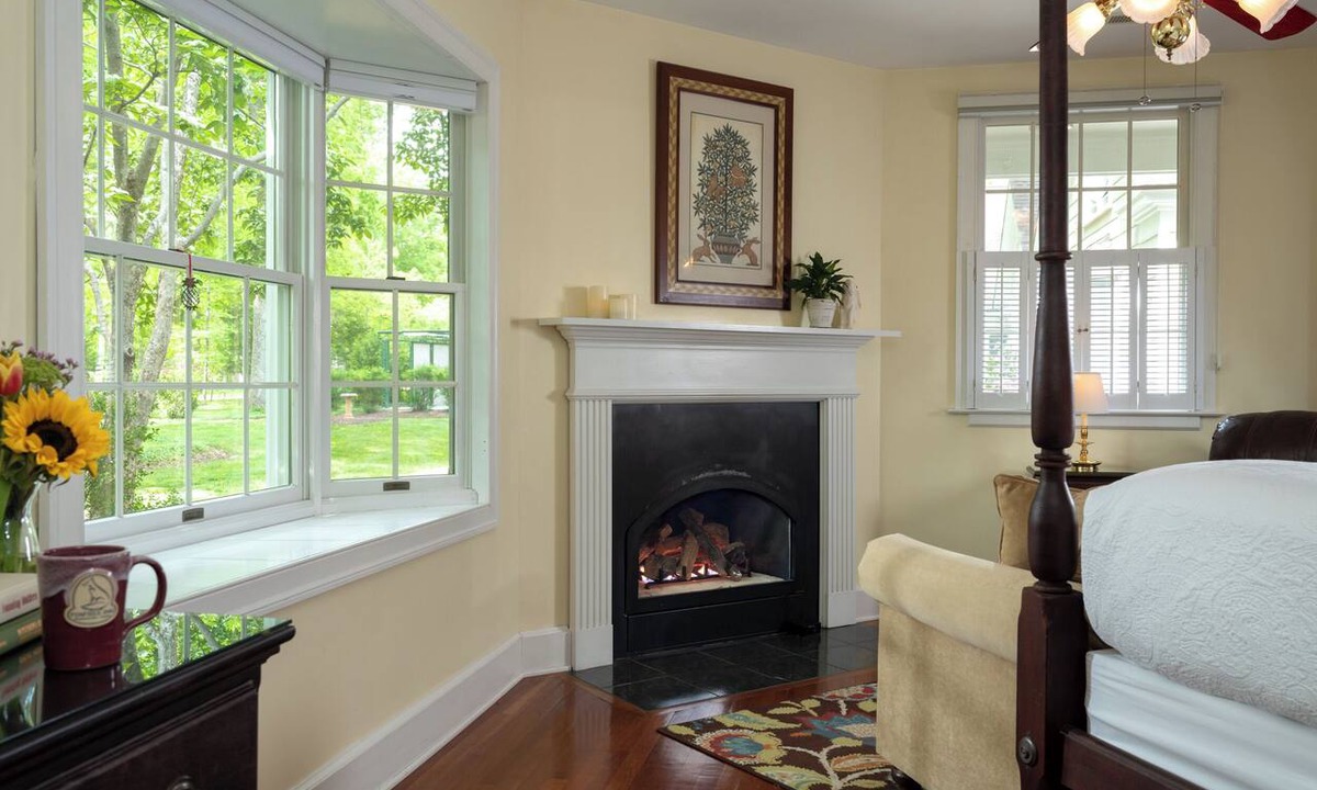 Charlottesville Bed & Breakfast | Foxfield Inn