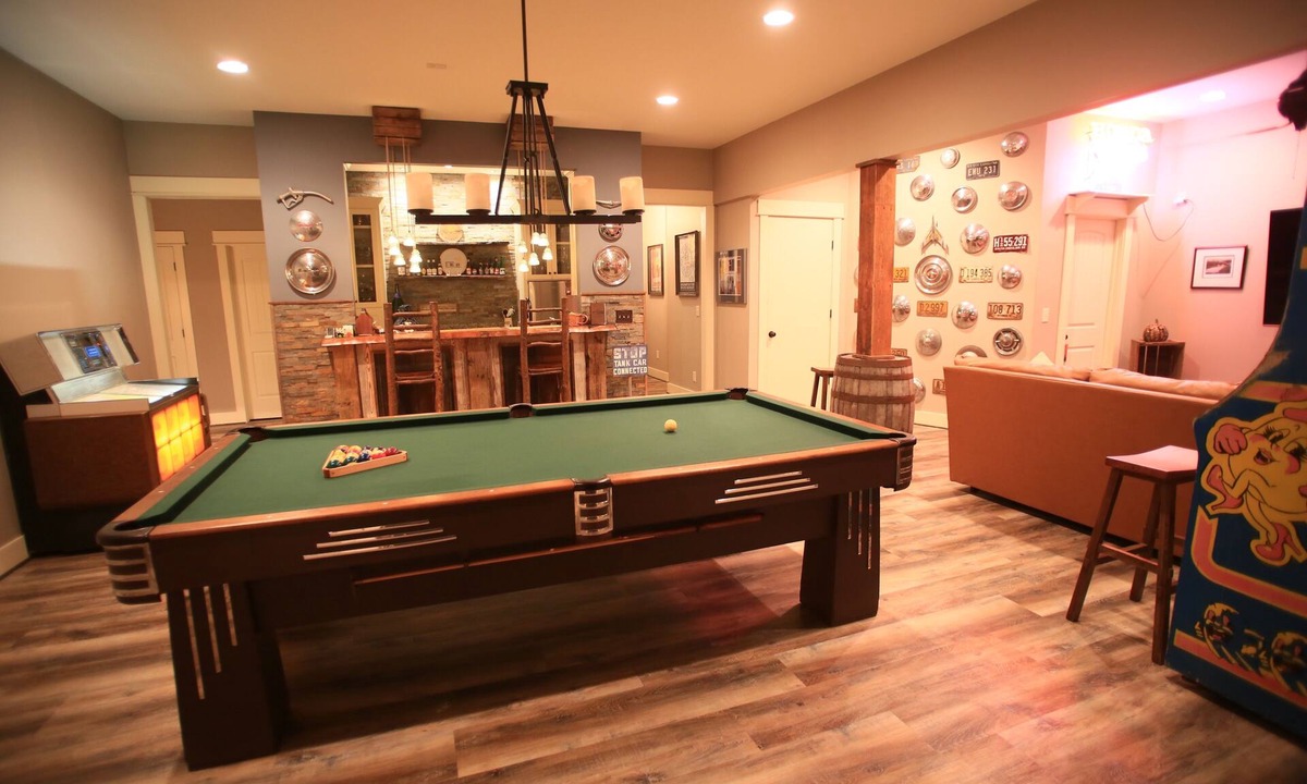 Landrum Apartment | Fun, family Foothills retreat with Game Room and 6-person hot tub!