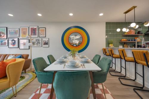 Rutledge Hill House | Funky Town - Walkable to Nashville Attractions