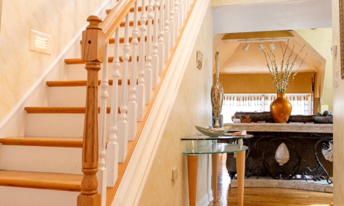 Clifton Bed & Breakfast | Gaslight Bed and Breakfast