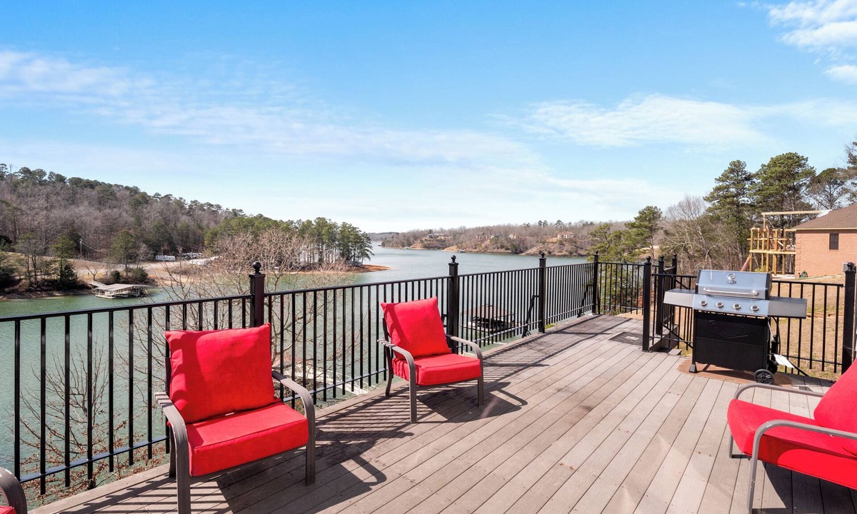 Cullman House | Generations Cove - Welcome to your perfect lakefront getaway!
