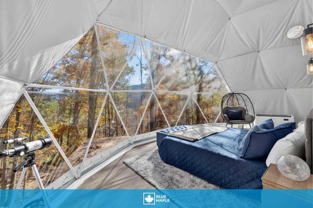 Wardensville House | Glamping dome w deck & views