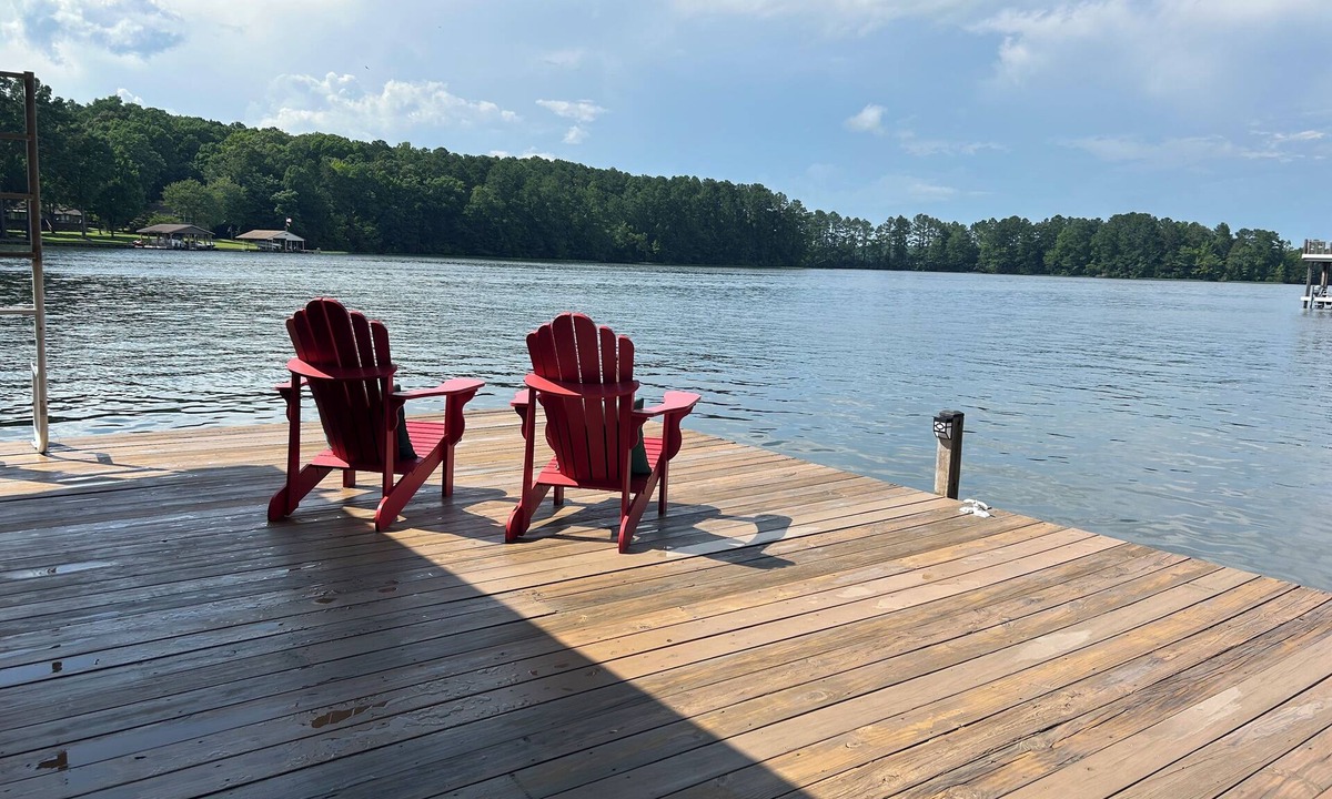 Littleton House | Gorgeous Lakefront House with Natural Sandy Beach - 6 Bedroom 3 Bath