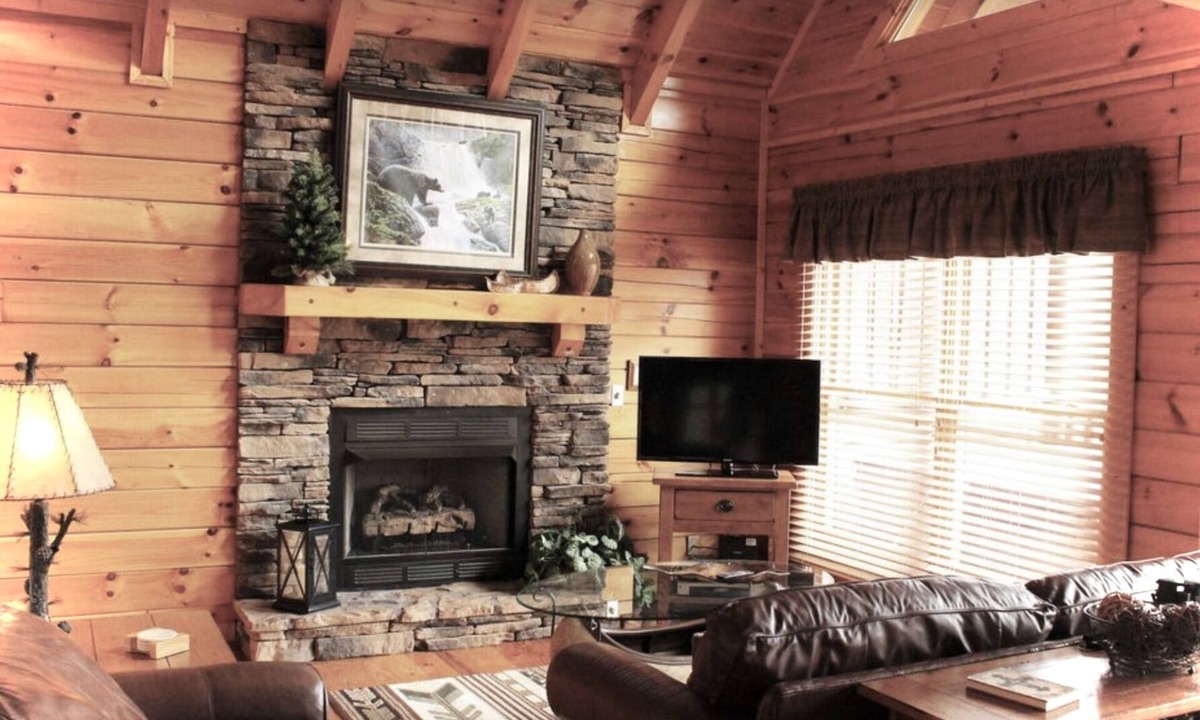 Pigeon Forge Cabin | GORGEOUS VIEWS of the SMOKIES ~ Centrally Located ~ Wifi ~ DreamBeds ~ Keurig