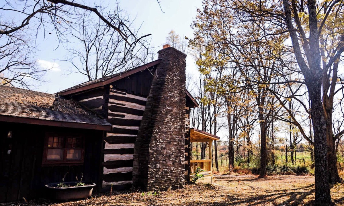 Rising Sun Cabin | Grace Woods Historic Rustic Cabin | Pond access | 220-year-old log cabin