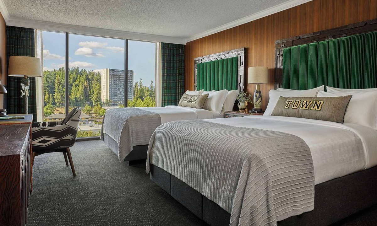 Downtown Eugene Hotel | Graduate by Hilton Eugene