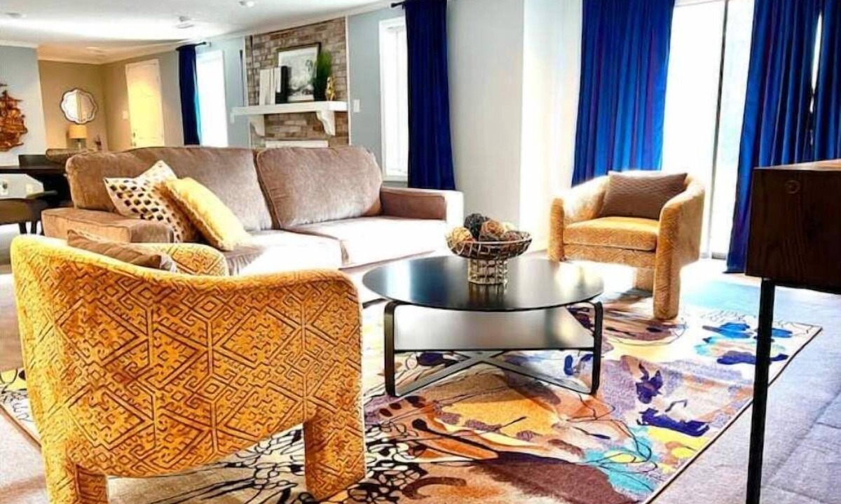 Greensboro House | Grandover Furniture Market Jamestown