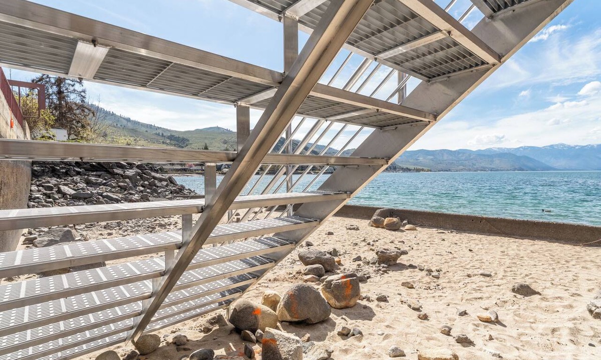 Chelan Condo | Grandview #308 - Third floor condo (no view).