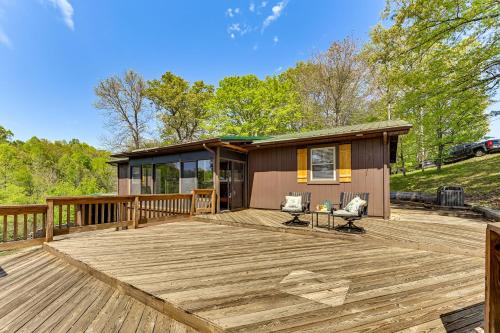 Gray House | Gray Vacation Rental w/Deck + Pond Access!