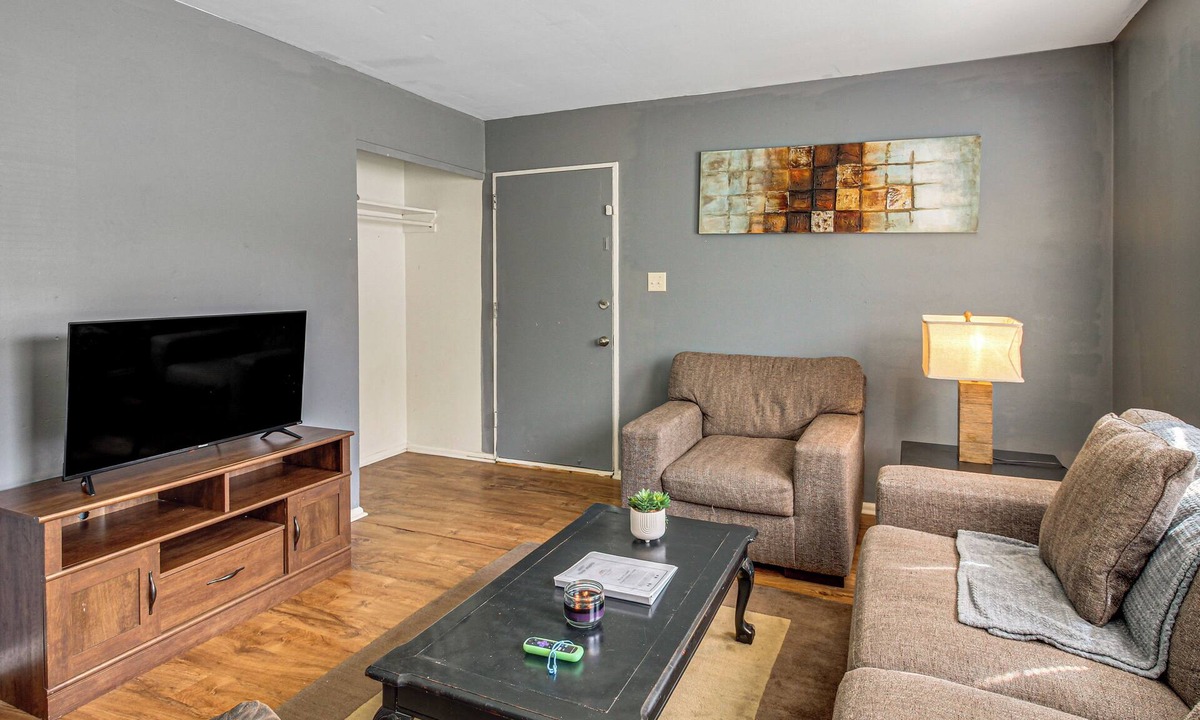 Decatur House | Great for Group & Work Stays! Decatur Unit By Dtwn