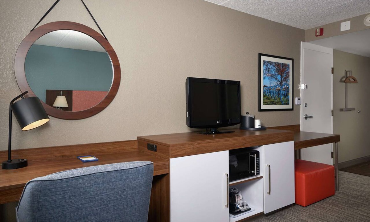 Hanover Hotel | Hampton Inn Hanover