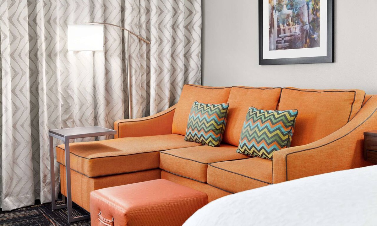 Paris Hotel | Hampton Inn Paris