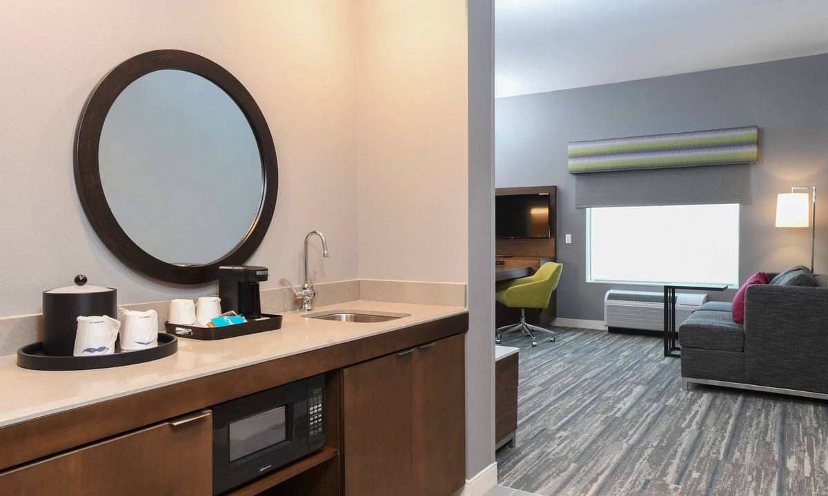 West Chester Hotel | Hampton Inn & Suites Cincinnati Liberty Township