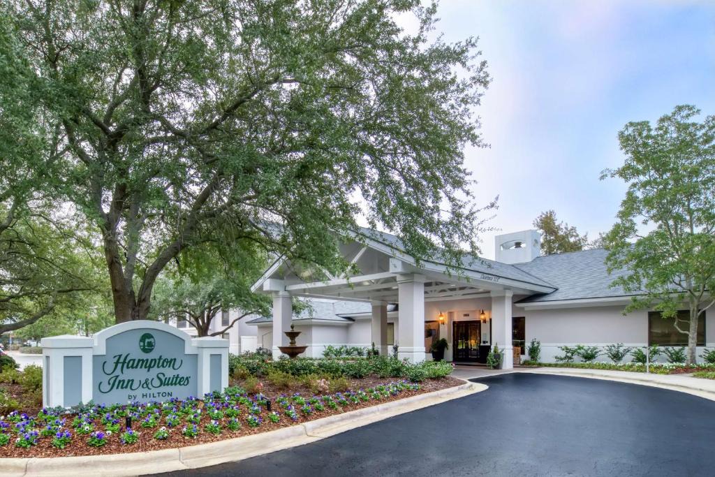 Landfall Hotel | Hampton Inn & Suites Wilmington/Wrightsville Beach