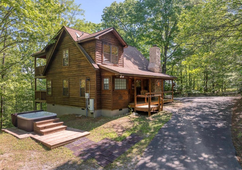 Townsend Ski Chalet | Happy Camper Cottage