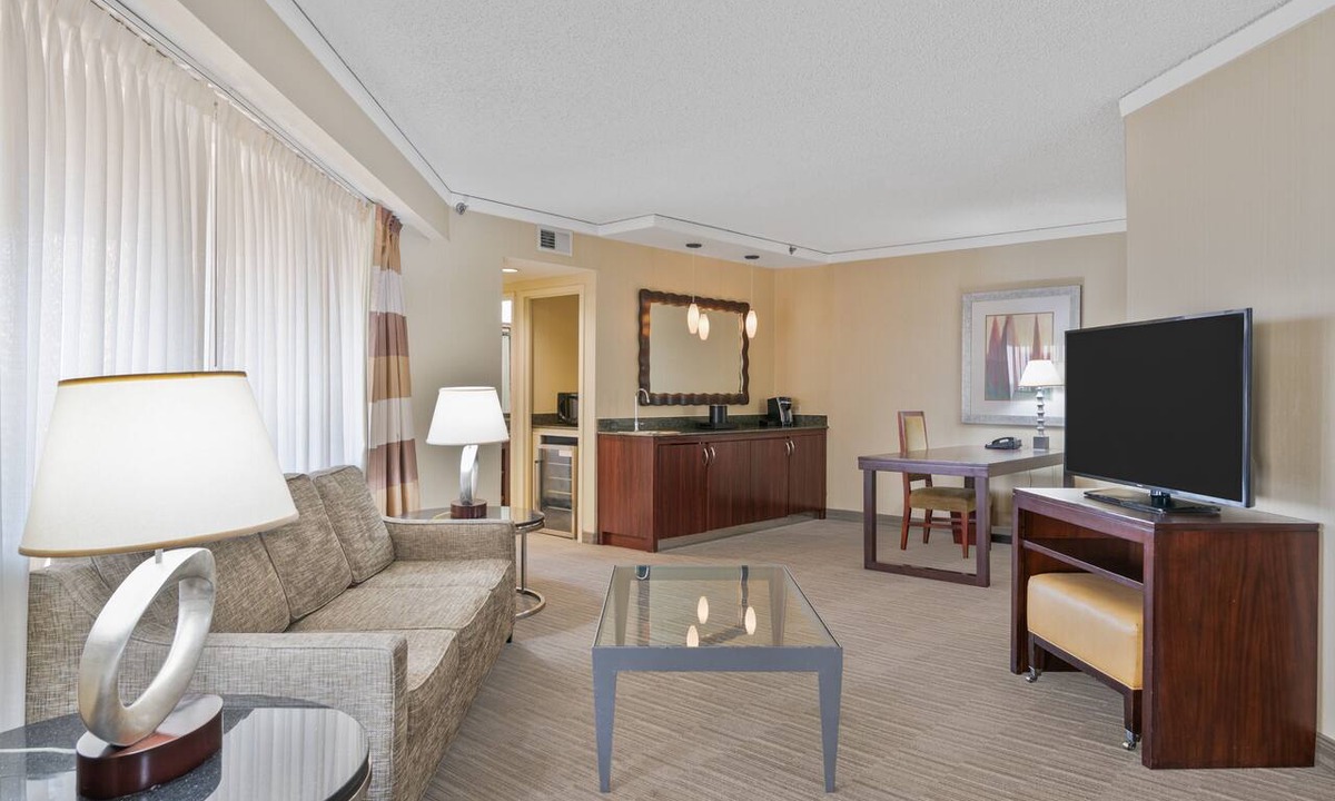Secaucus Hotel | Harmony Suites