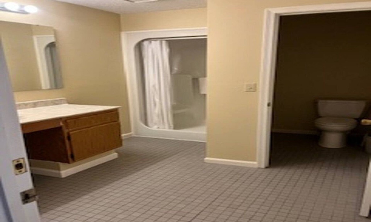 Benton House | Head line Big Bear Resort on Kentucky lake 5