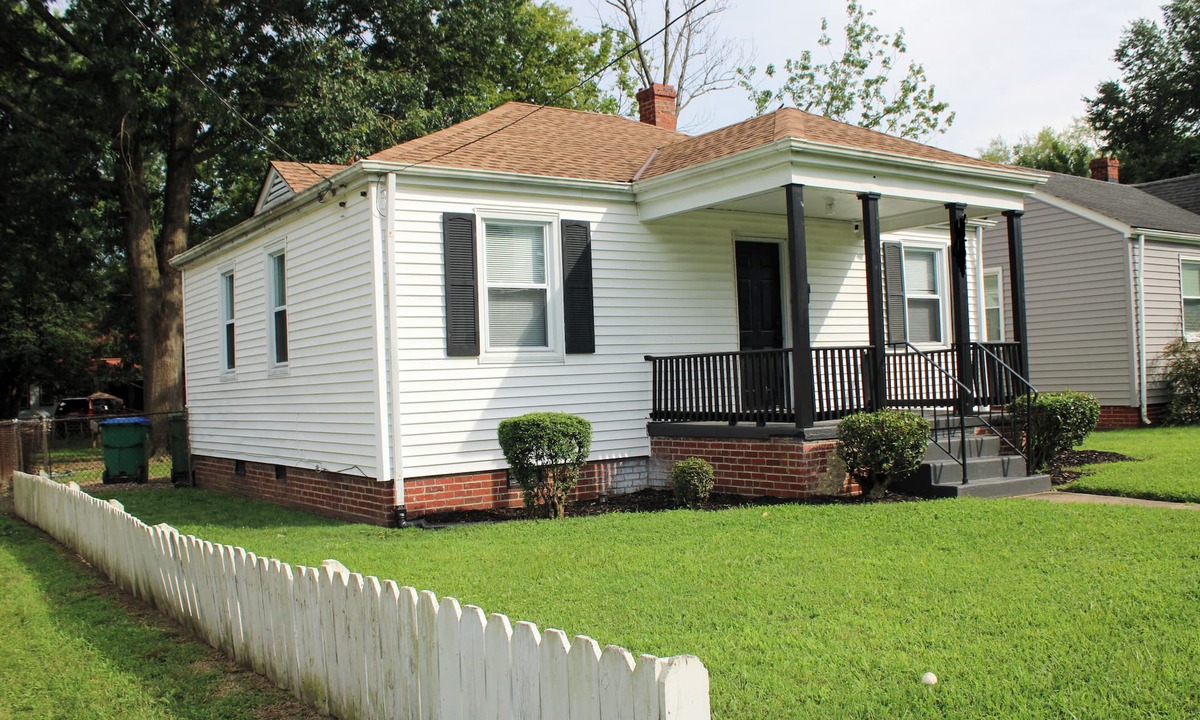 Mosby House | Heart of RVA · Church Hill Private 2BR Home w/Fenced Yard