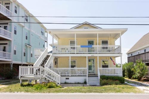 North Carolina Coast House | Henson Lower by Bryant Real Estate