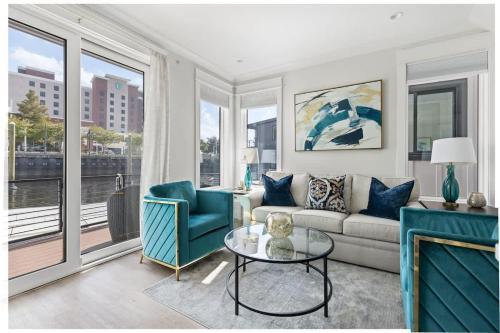 River District House | Hideaway at The Cove Riverwalk Villas