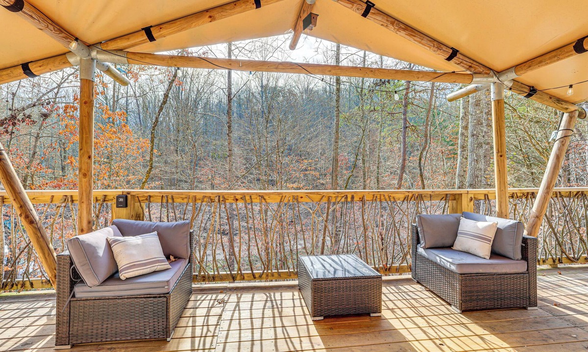Trenton Cabin | Hiker’s Hideaway w/Hot Tub Near Lookout Mountain
