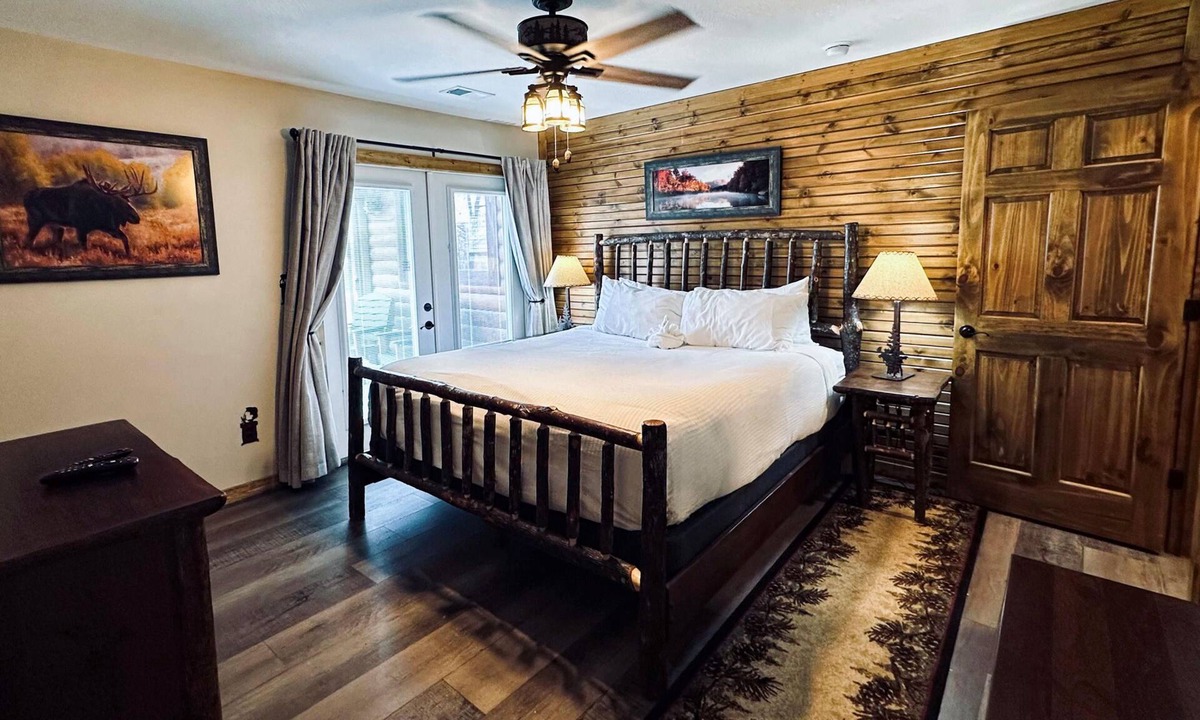 Branson Cedars Hotel | Hilton Grand Vacations Club Branson Cedars Ridgedale