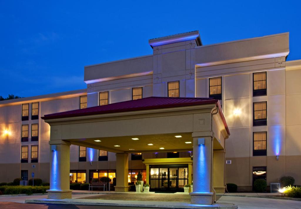 Indianapolis Hotel | Holiday Inn Express Indianapolis South by IHG