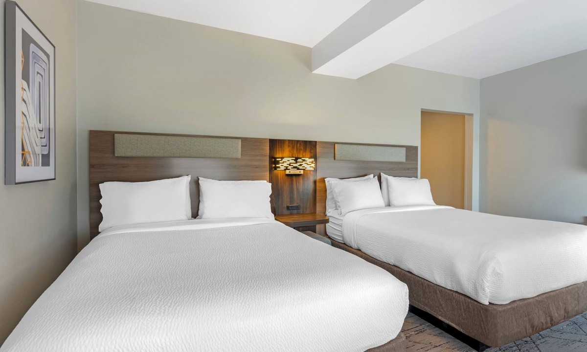 Indianapolis Hotel | HOLIDAY INN EXPRESS & SUITES INDIANAPOLIS - EAST by IHG