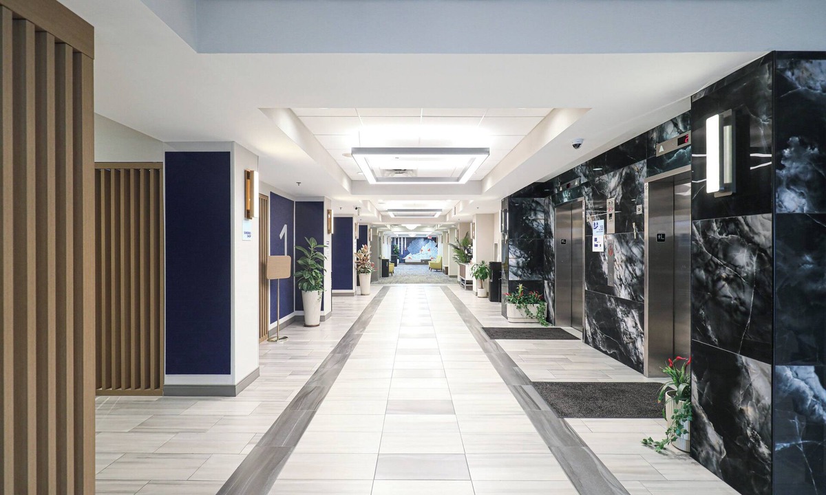 Springfield Hotel | Holiday Inn Express Washington DC SW - Springfield by IHG