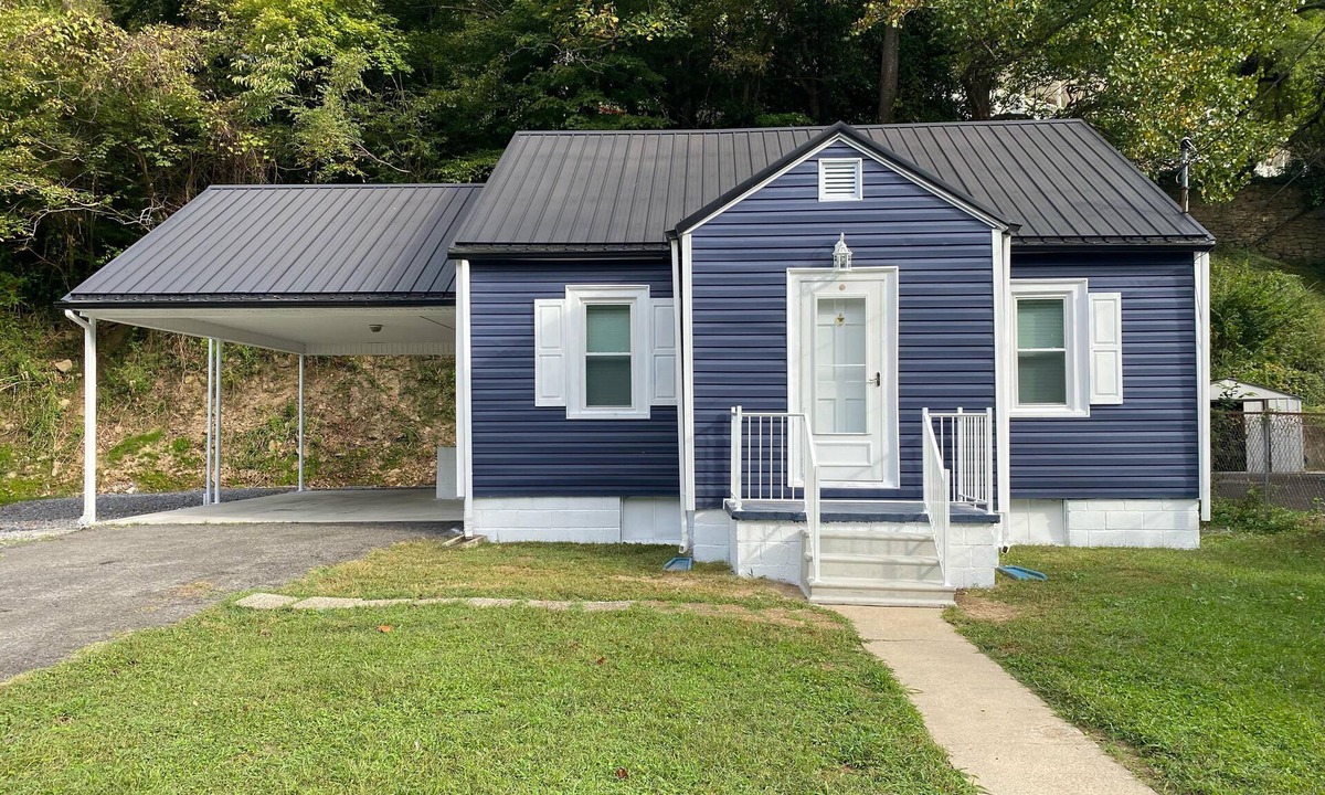 Grundy House | Home Rental for ATV Riders and Traveling Workers. Spearhead Trails in Grundy, VA