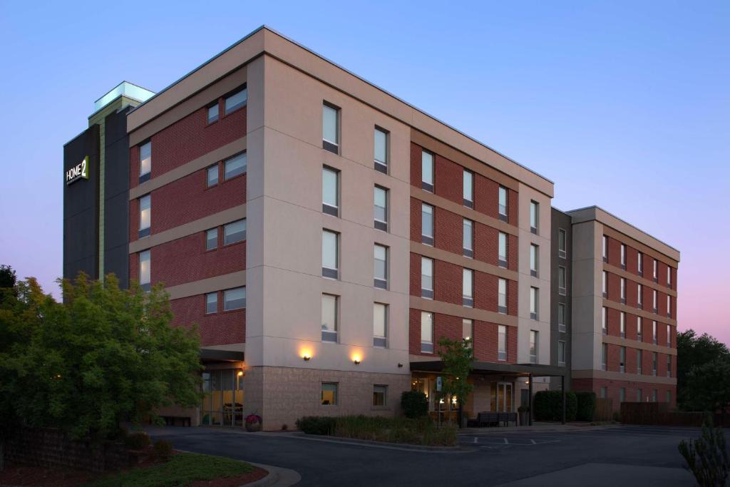 Greensboro Hotel | Home2 Suites by Hilton Greensboro Airport, NC