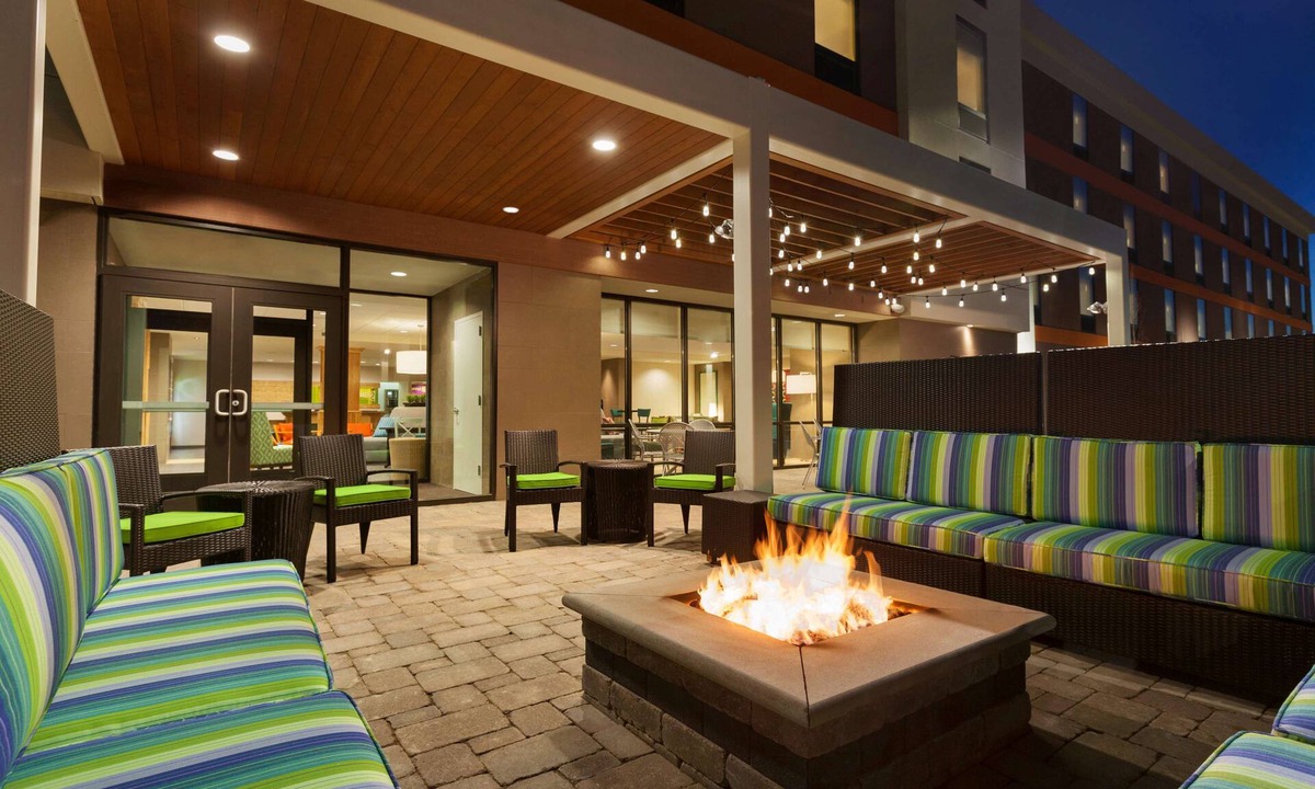 Champaign Hotel | Home2 Suites by Hilton Champaign/Urbana