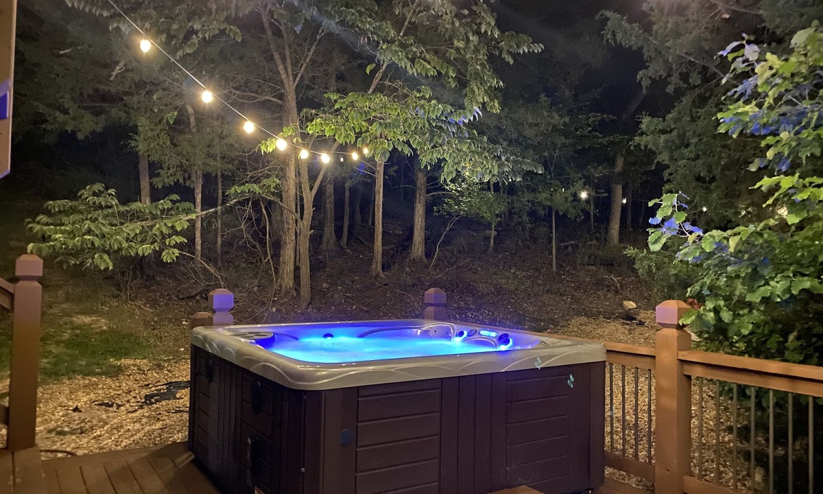 Branson House | HOTTUB💦CornHole🎱POOLTABLE🔥Pit LAKE🎣SHOWS🎸GOLF⛳️SHOP