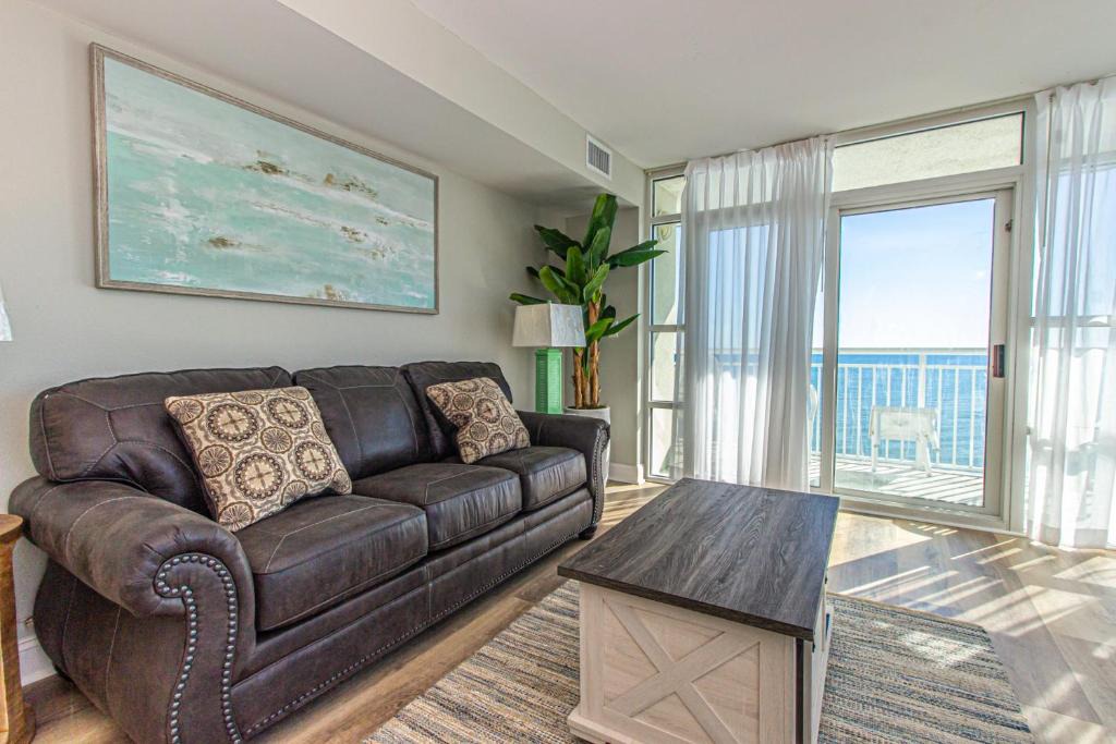 Myrtle Beach House | Immaculate Oceanfront 2 Bedroom, 2 Bath with Incredible Views! Carolinian 1733