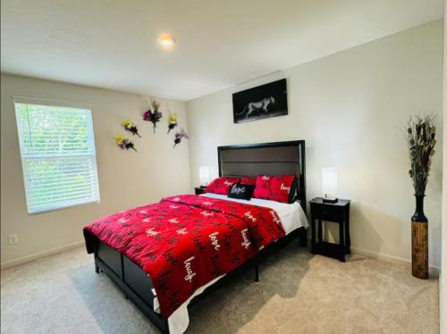 Plainfield House | Indy 1 Private Bedroom in House Plainfield Near Airport
