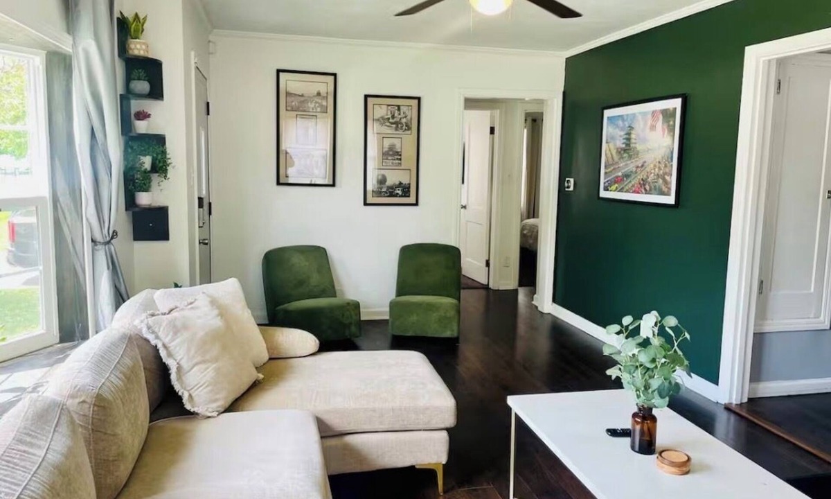 Speedway House | Indy 3 bed & 2 full bath - Central location + outdoor amenities & game room!